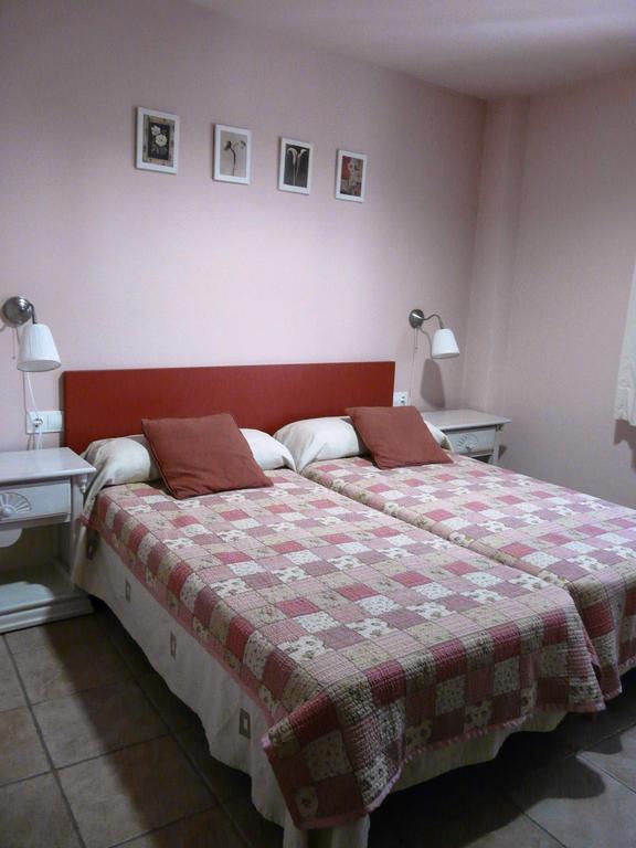 B&B Ra Tenaja Castillazuelo Habitación foto
