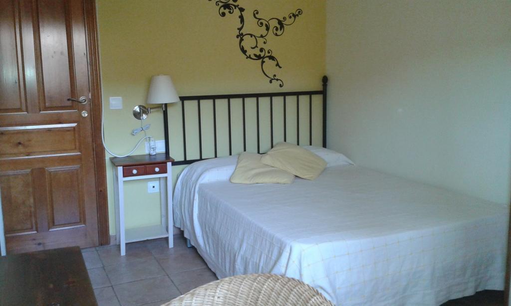 B&B Ra Tenaja Castillazuelo Habitación foto