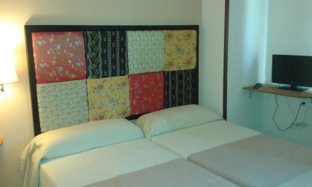B&B Ra Tenaja Castillazuelo Habitación foto