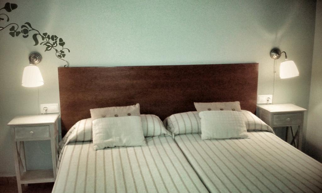 B&B Ra Tenaja Castillazuelo Habitación foto